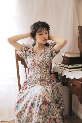 女人梦见河水涨到岸上