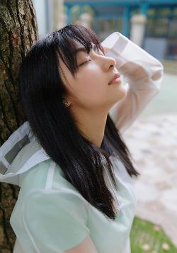 她在丈夫面前被耍了